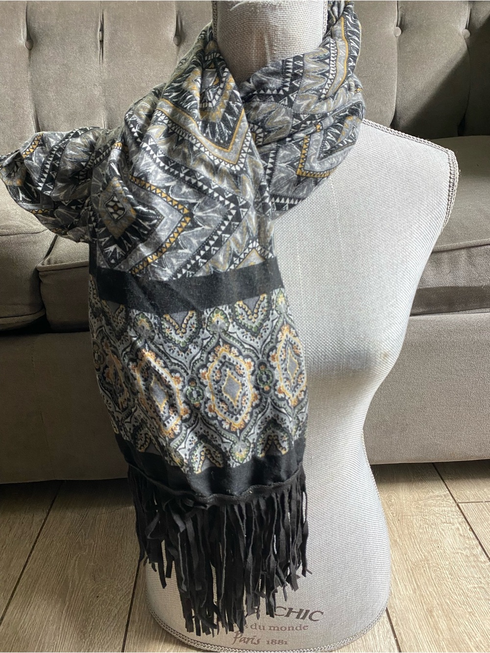 Steve Madden Paisley Fringe Scarf Muffler Wrap Black Gray Boho Geometric